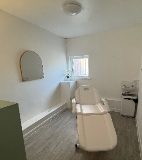 Treatment room CM2 0LG